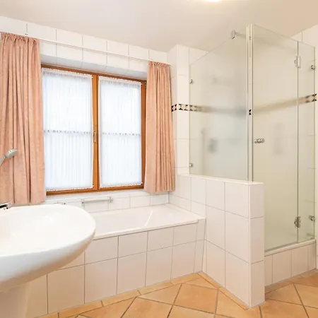 Apartment Haus Lupfer *